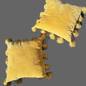Set of 2 18x18 chenille super soft yellow tassel pillows